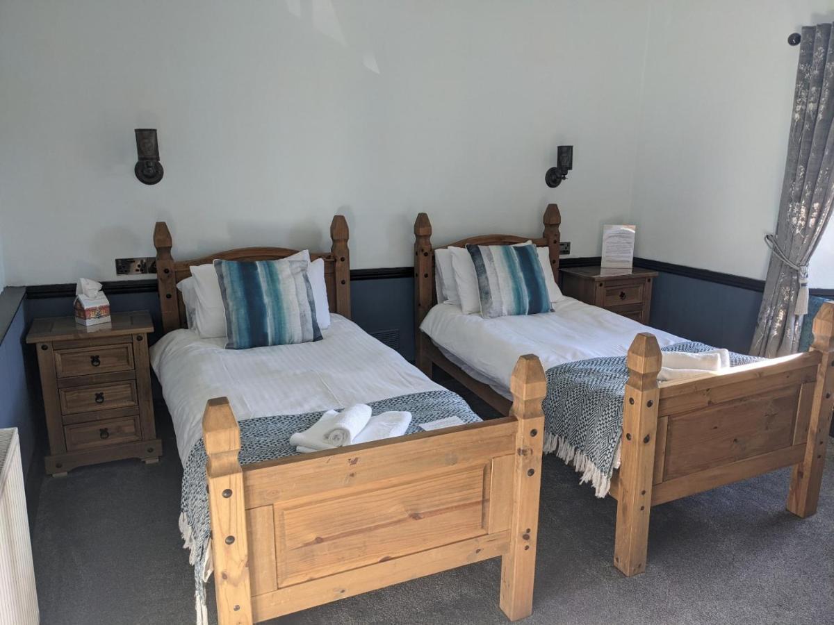 London Inn Saint Neot Екстер'єр фото