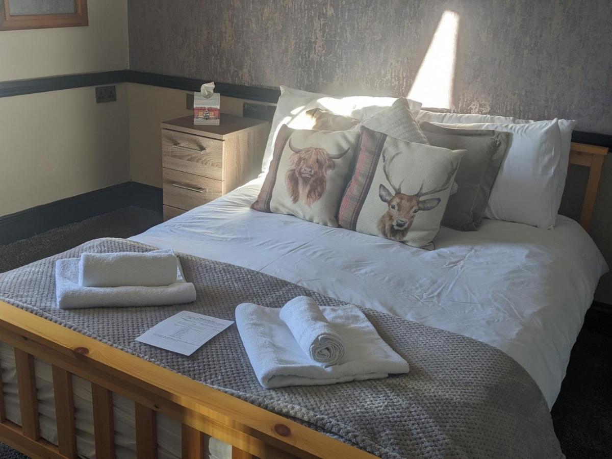 London Inn Saint Neot Екстер'єр фото